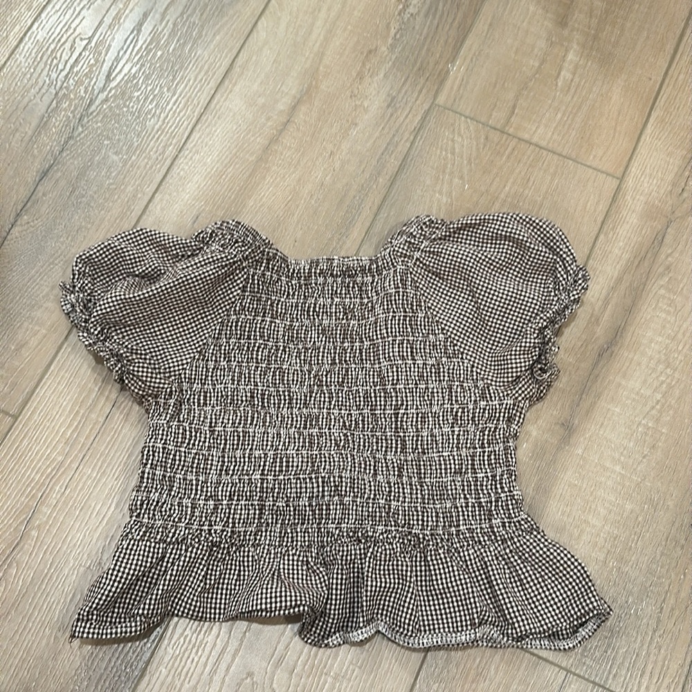 Brown Ruffle Crop-top - Picture 2 of 5